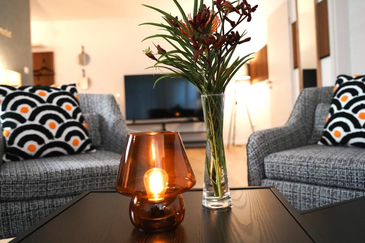 Apartment Kamin, Parkplatz, Balkon, Stilvolles Zuhause,grosszuegig